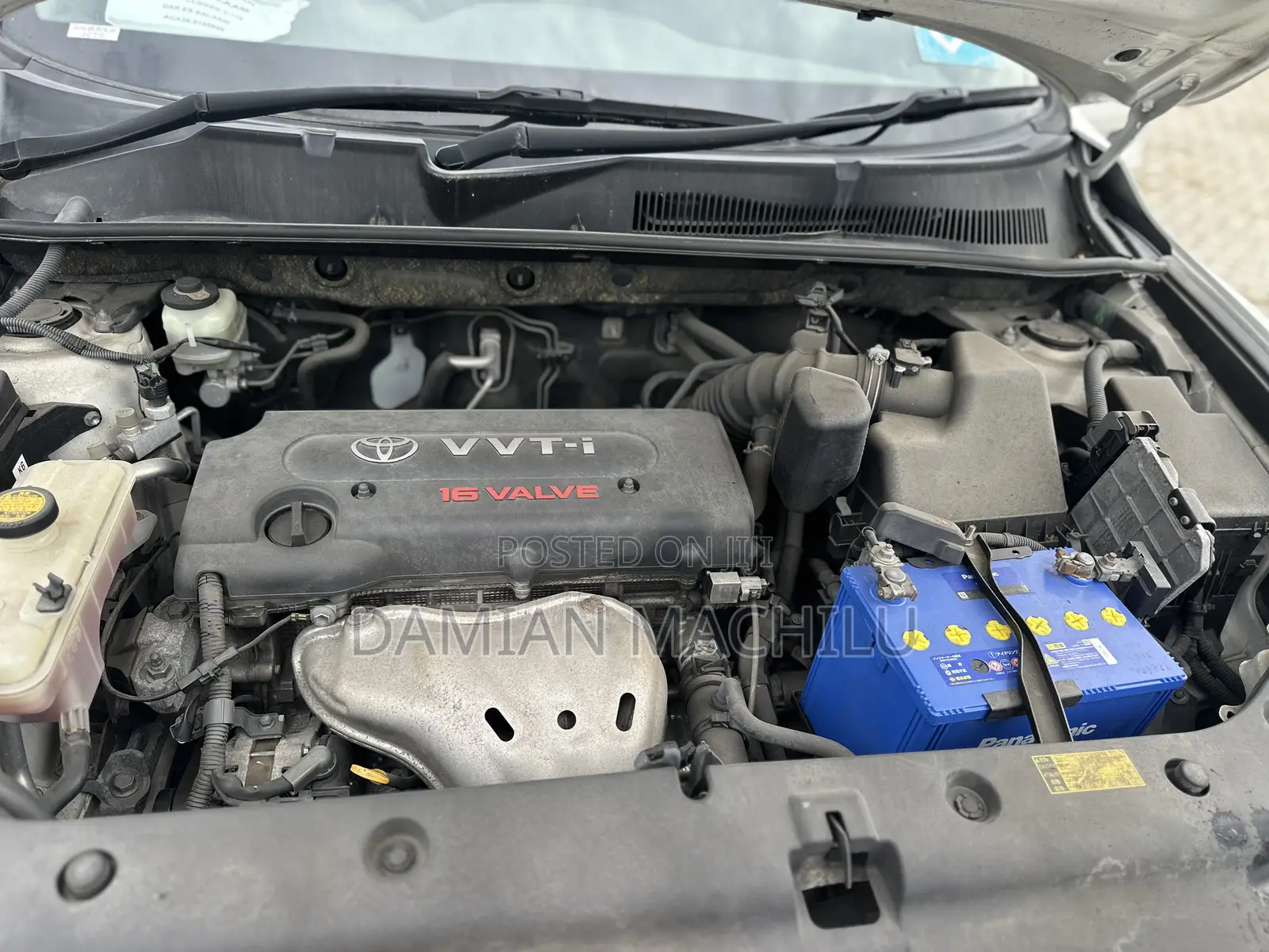 Toyota Vanguard 2010 White