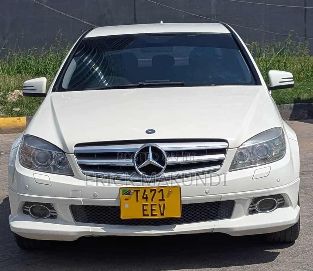 Mercedes-Benz C-Class 2010 White