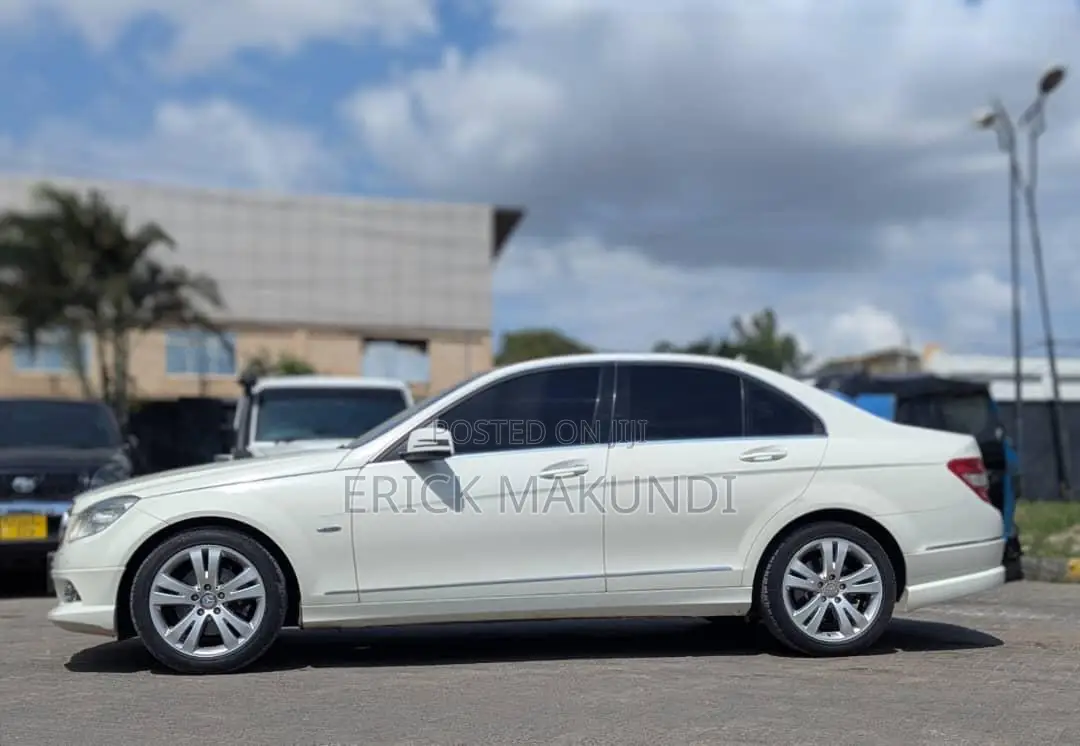 Mercedes-Benz C-Class 2010 White