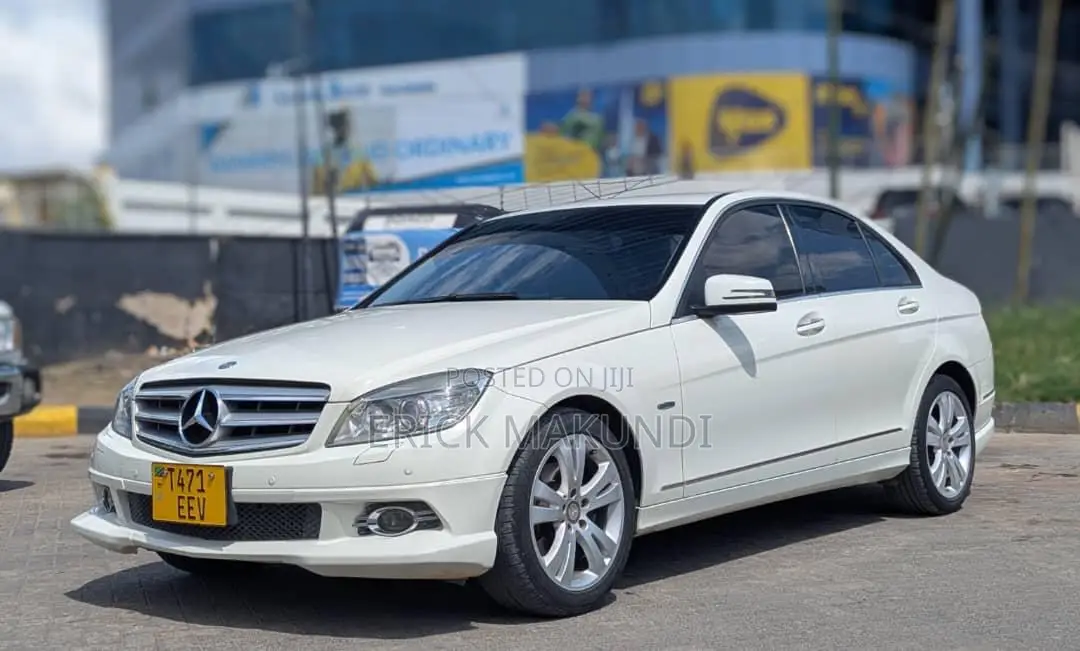 Mercedes-Benz C-Class 2010 White