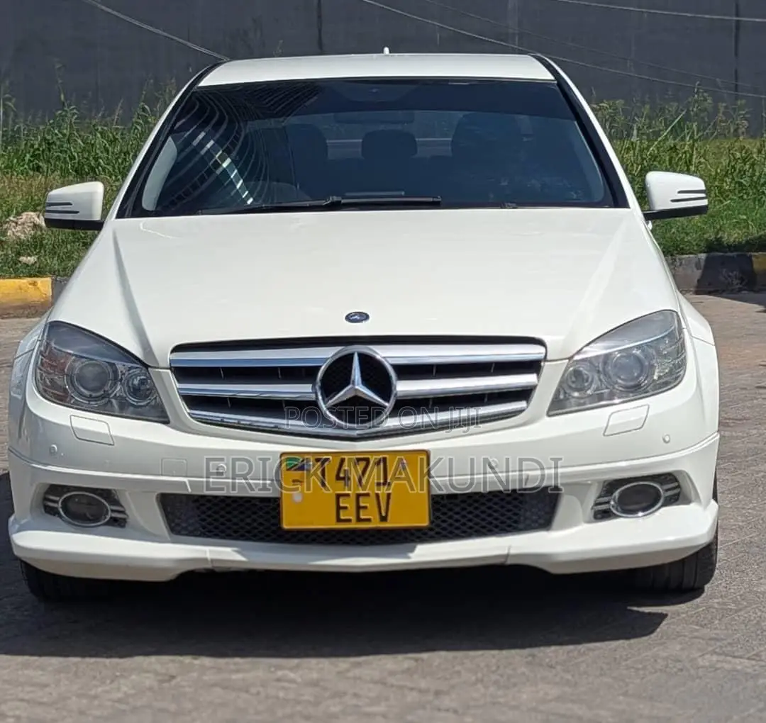 Mercedes-Benz C-Class 2010 White