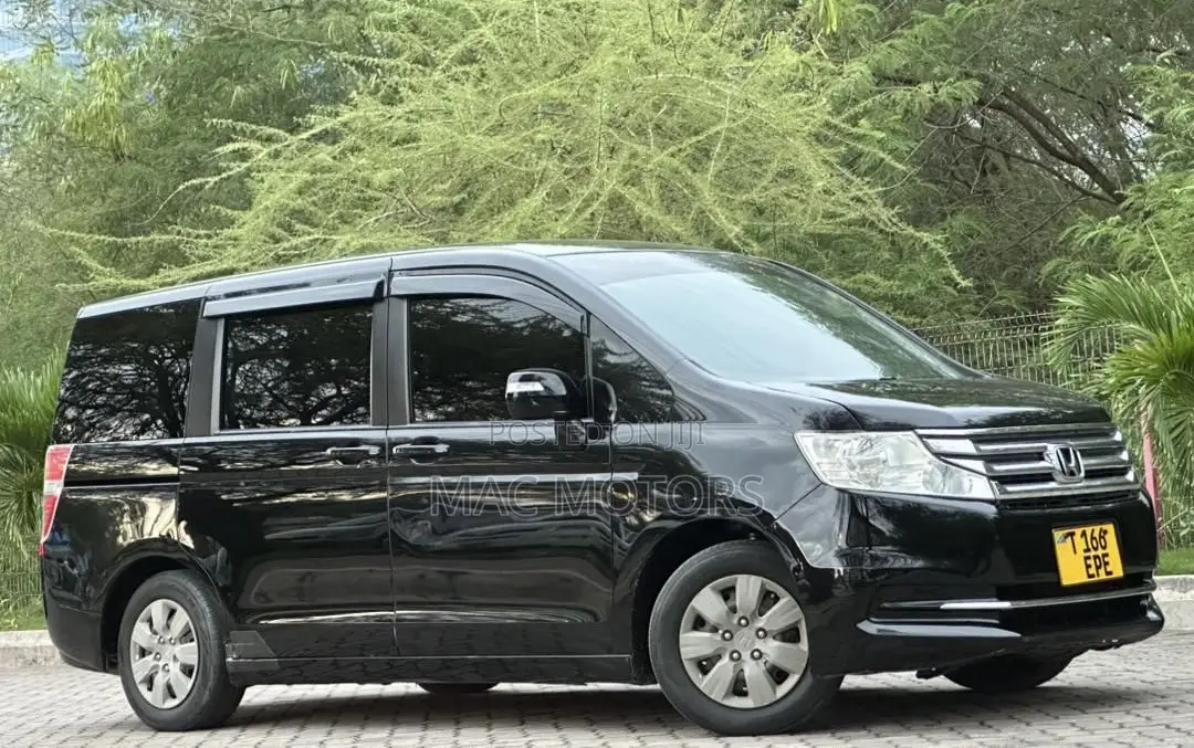Honda Stepwgn 2012 Black