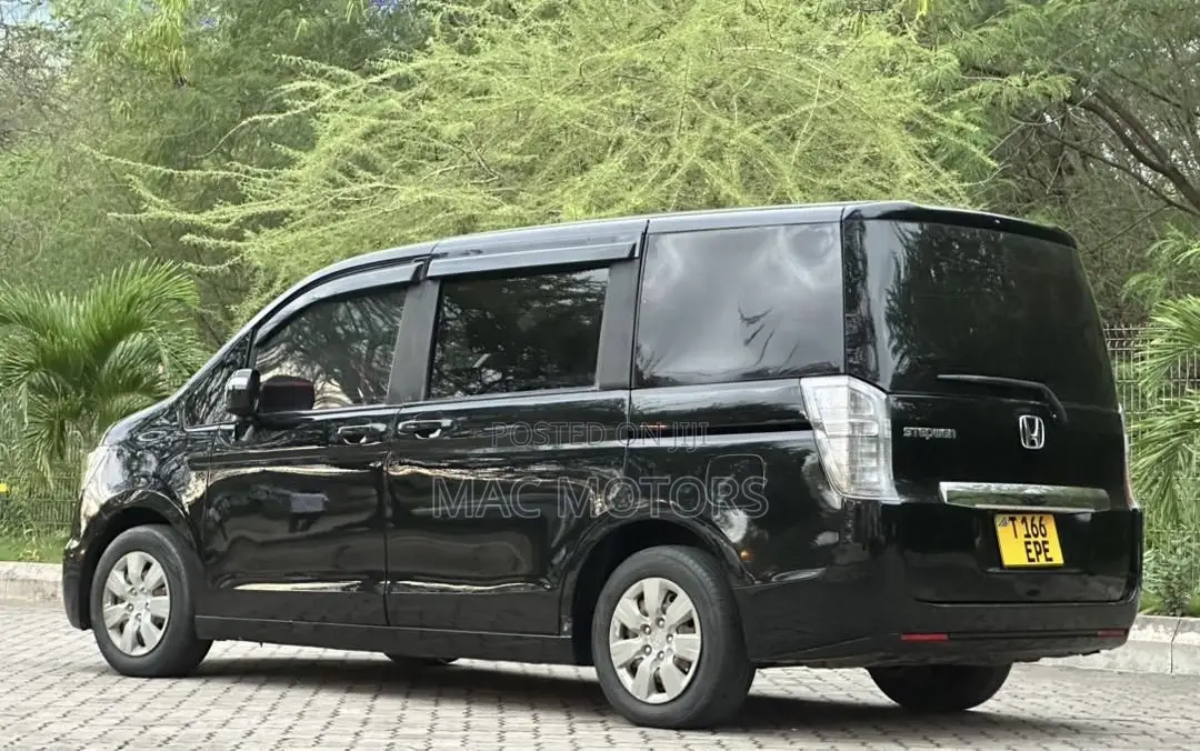 Honda Stepwgn 2012 Black