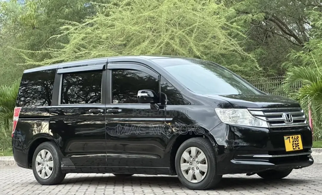 Honda Stepwgn 2012 Black