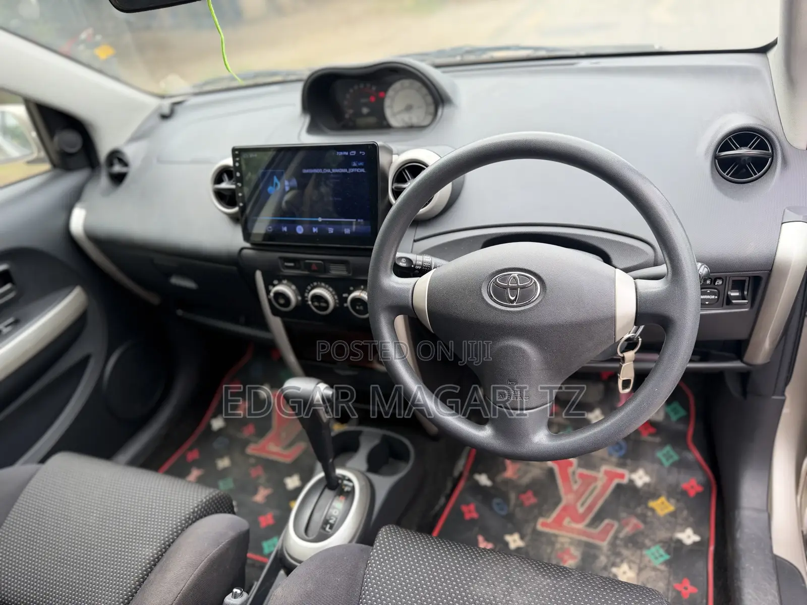 Toyota IST 2005 Gold