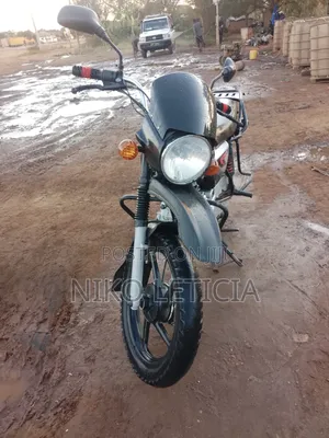 TVS HLX 125 2020 Black