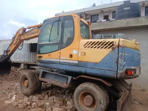 Hyundai Wheel Excavator