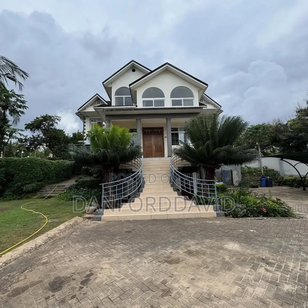 5bdrm House in Kahwa Real Estate, Masaki for sale