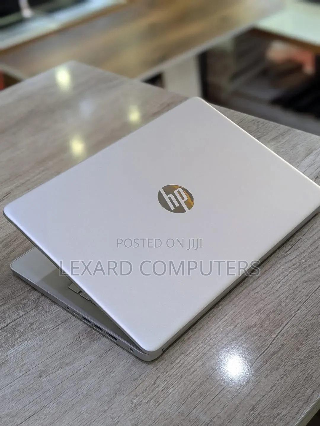 New Laptop HP 14S 8GB Intel Core i3 SSD 256GB