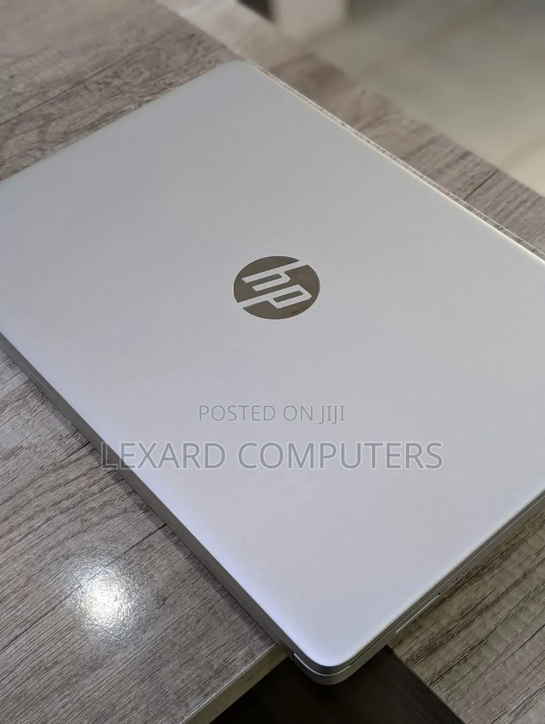 New Laptop HP 14S 8GB Intel Core i3 SSD 256GB