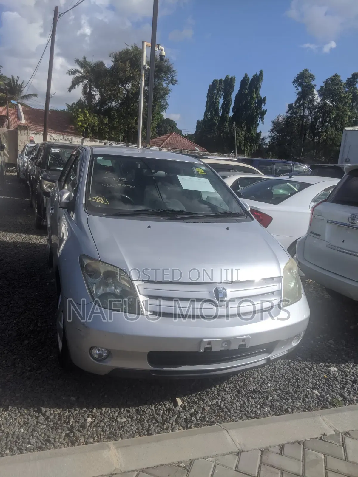 Toyota IST 2003 Silver