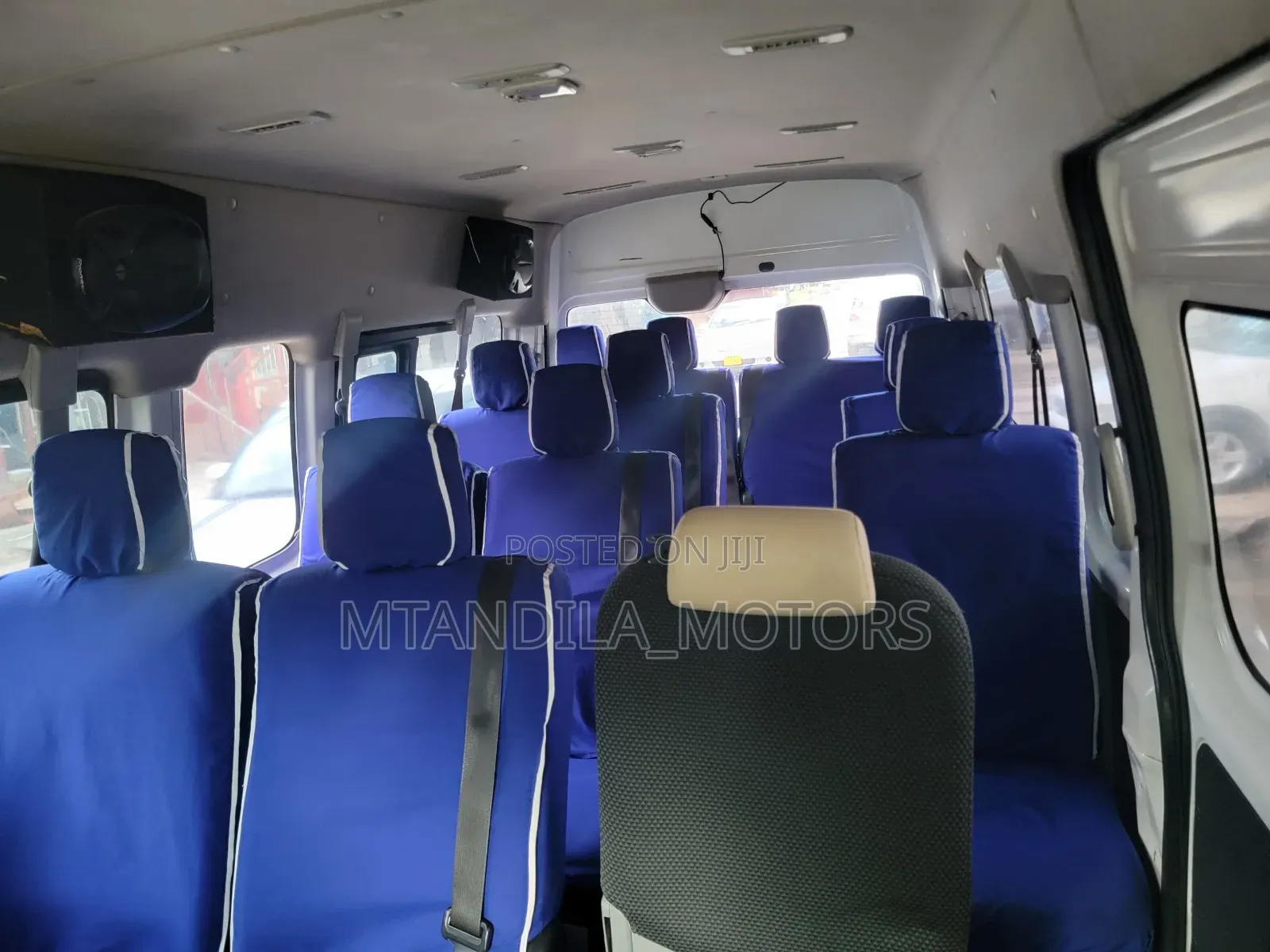 Nissan Caravan (Urvan) 2013 White