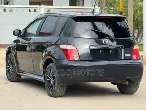 Toyota IST 2006 Black