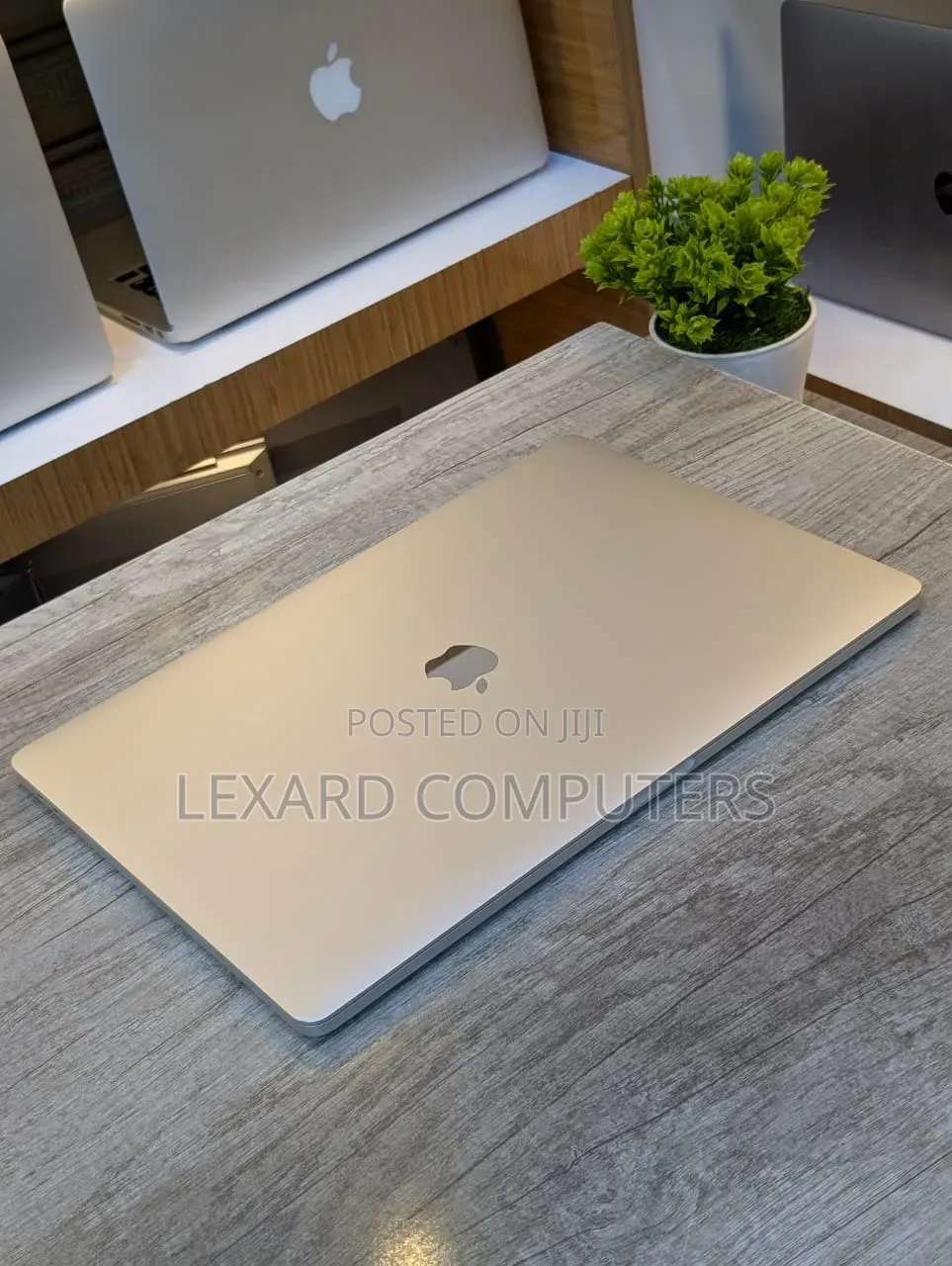 Laptop Apple MacBook Pro 2017 16GB Intel Core i7 SSD 512GB