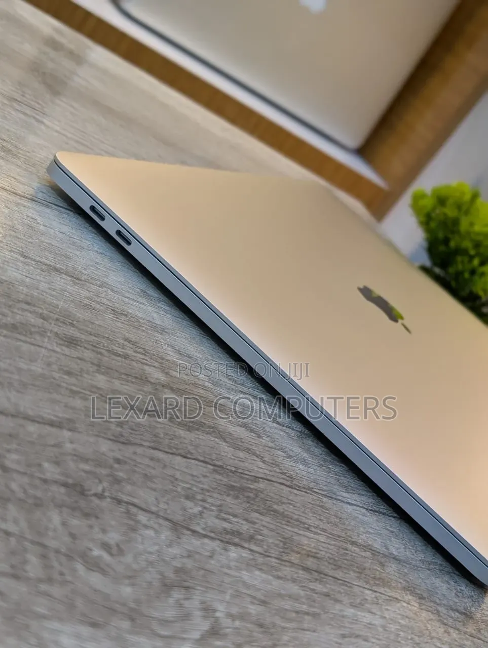 Laptop Apple MacBook Pro 2017 16GB Intel Core i7 SSD 512GB