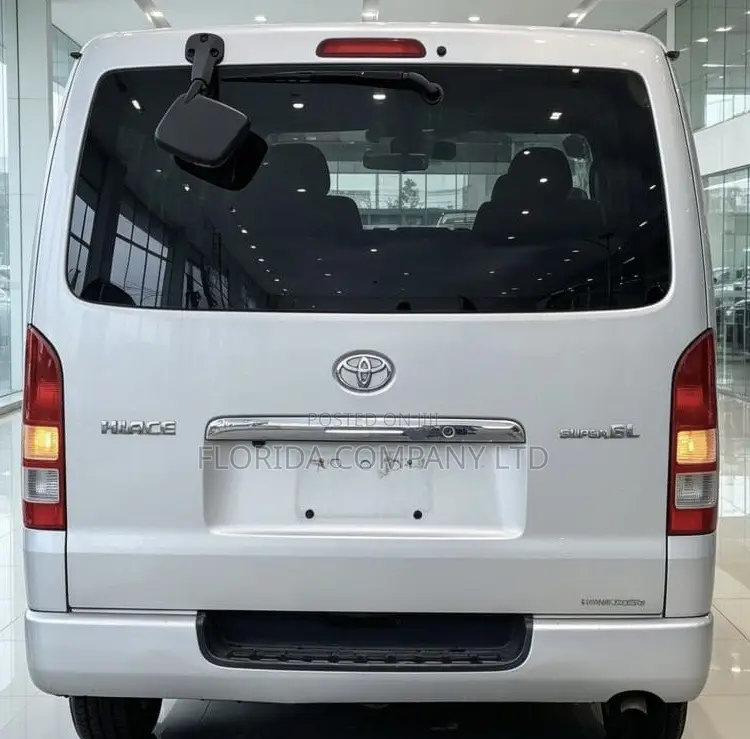 Toyota HiAce 2008 Silver