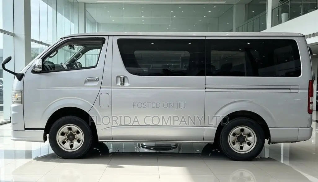 Toyota HiAce 2008 Silver
