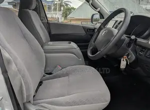 Toyota HiAce 2008 Silver