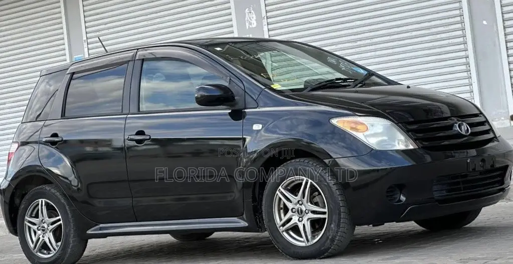 Toyota IST 2005 Black