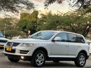 Volkswagen Touareg V6 TDI 2010 White