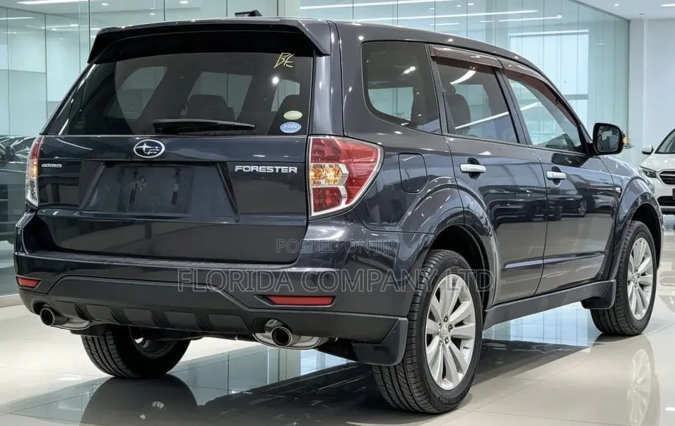 Subaru Forester 2011 Gray