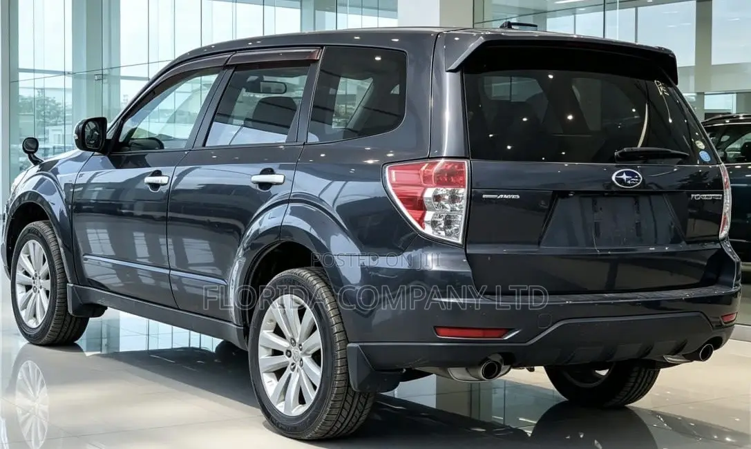 Subaru Forester 2011 Gray