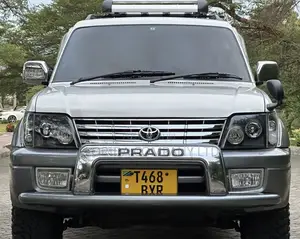Toyota Land Cruiser Prado 2002 White