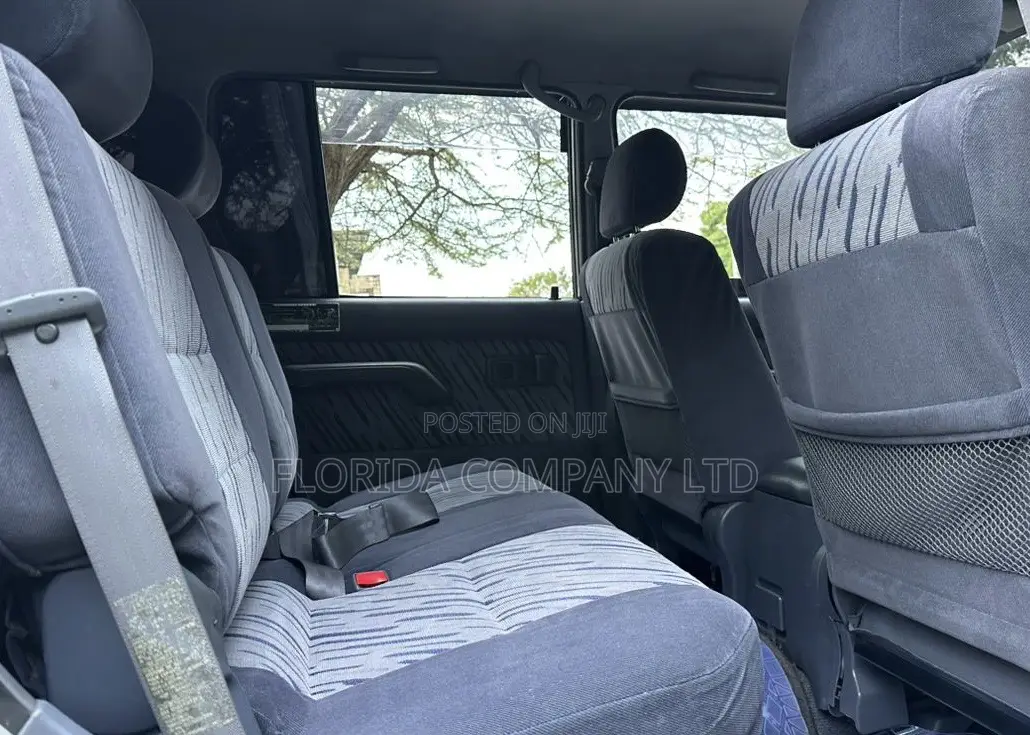 Toyota Land Cruiser Prado 2002 White