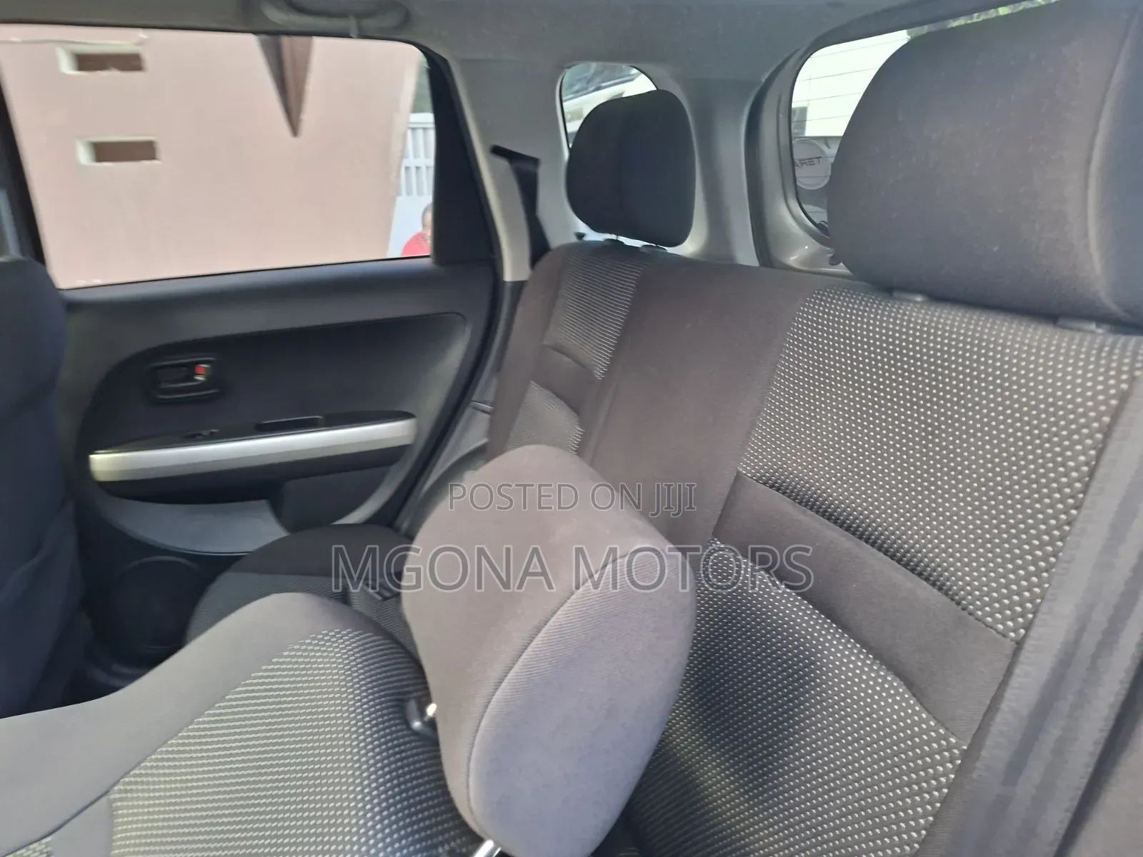 Toyota IST 2004 Gold