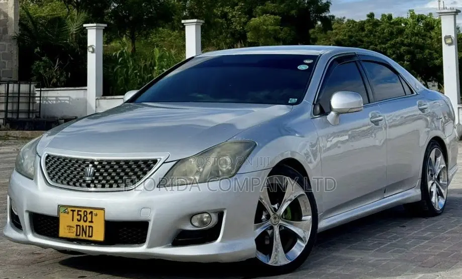Toyota Crown 2008