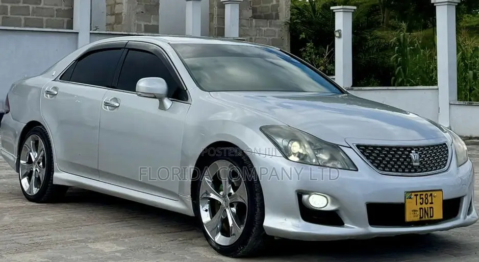 Toyota Crown 2008