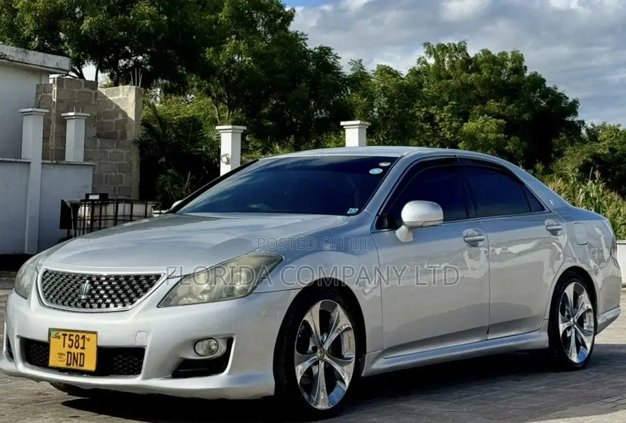 Toyota Crown 2008