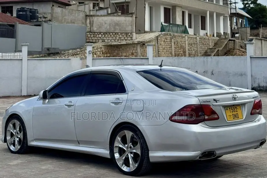 Toyota Crown 2008