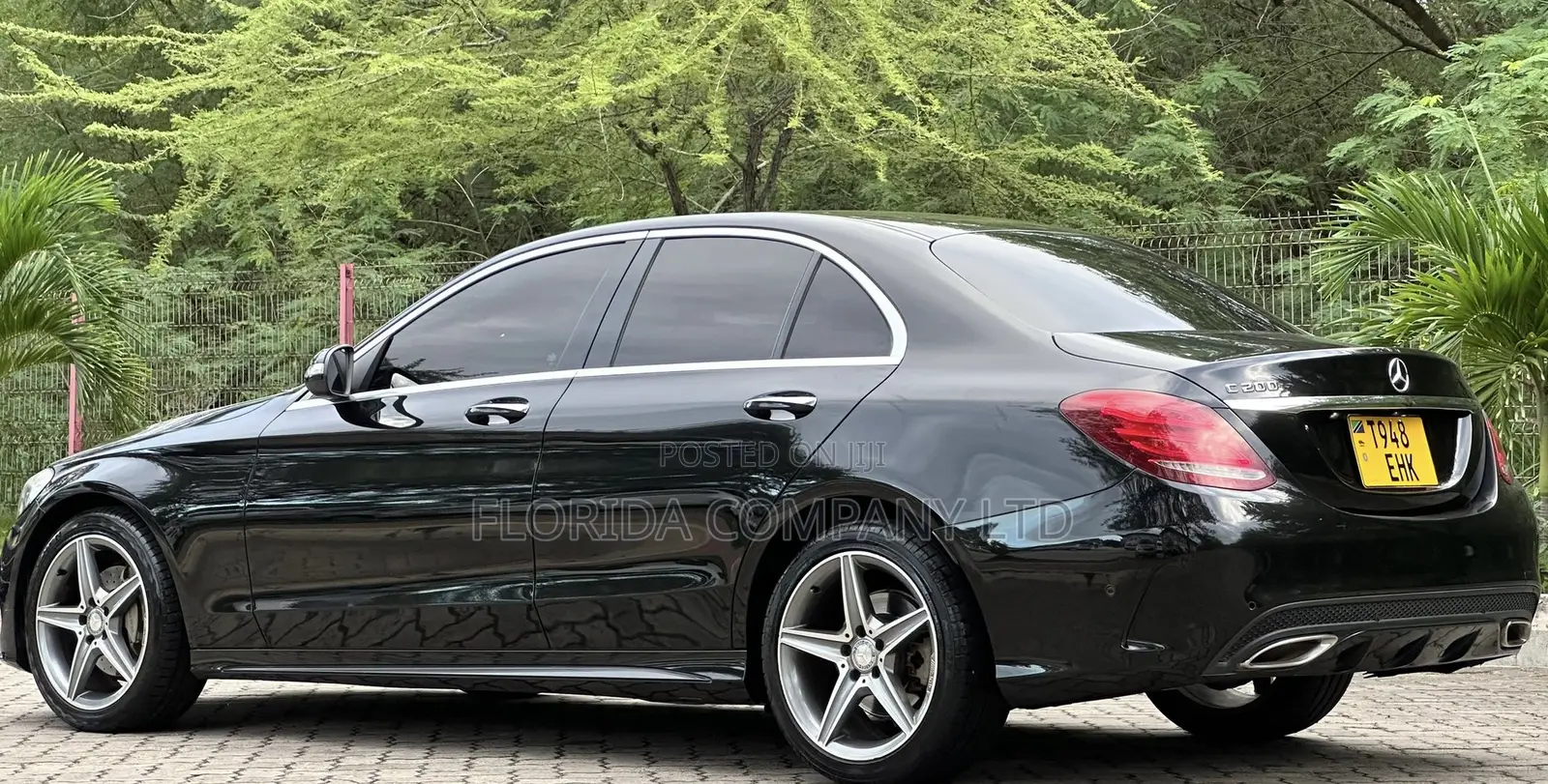 Mercedes-Benz C200 2014 Black