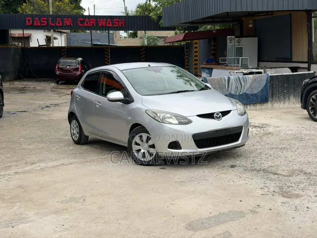 Mazda Demio 2009 Silver