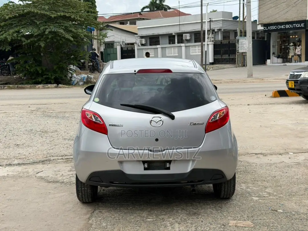 Mazda Demio 2009 Silver