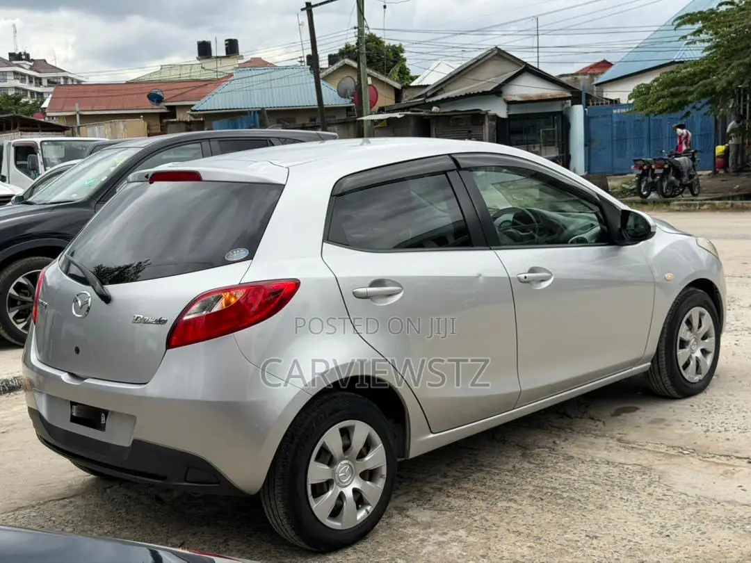 Mazda Demio 2009 Silver