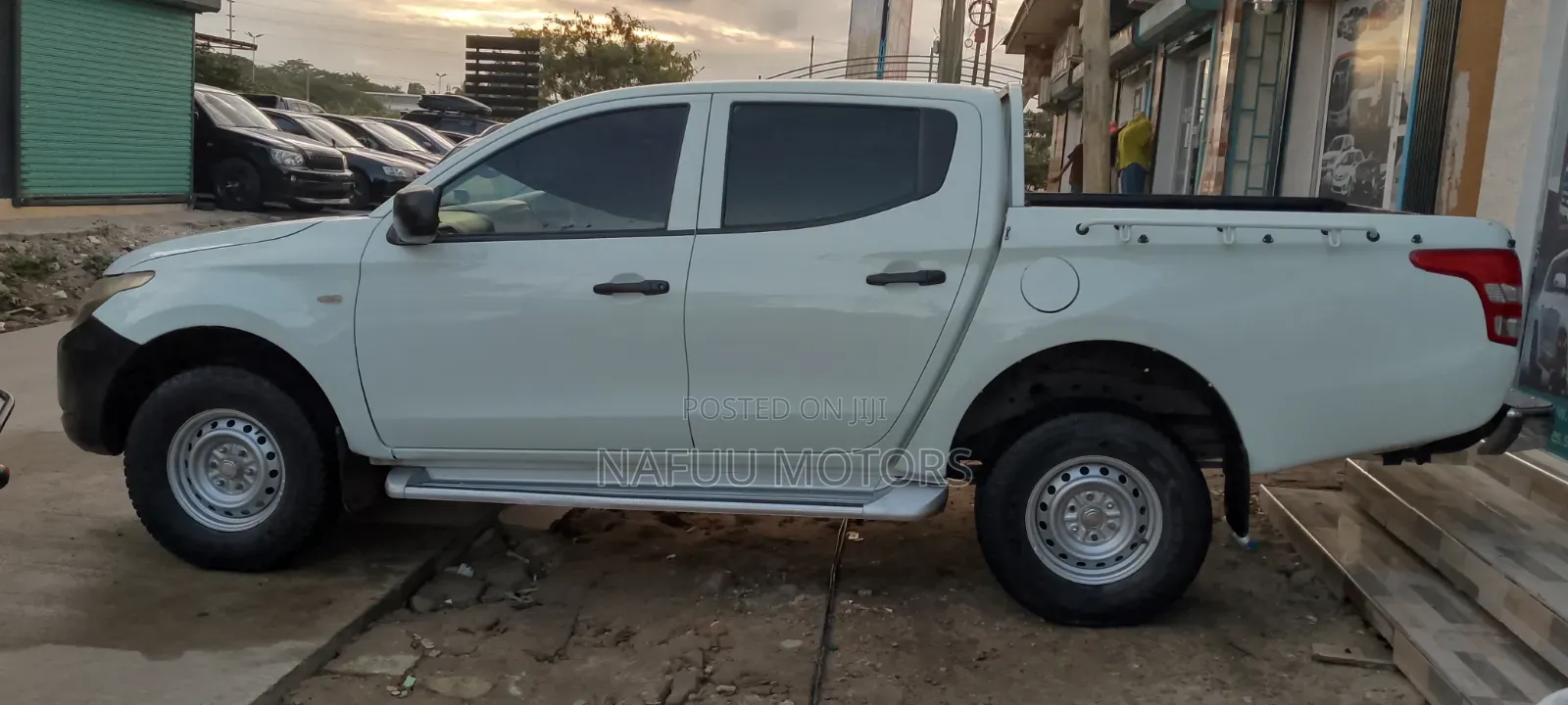 Mitsubishi L200 2008 White