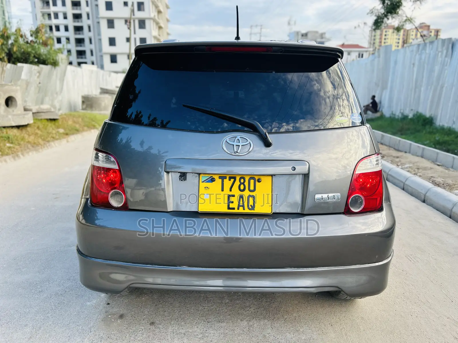 Toyota IST 2005 Brown