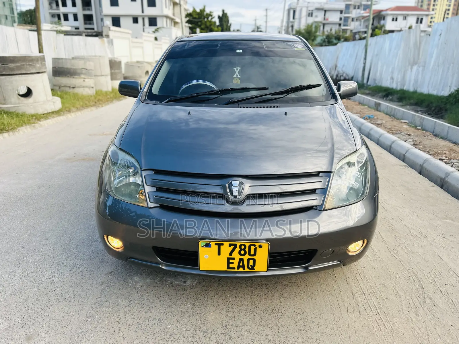 Toyota IST 2005 Brown