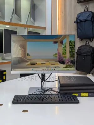 Desktop Computer HP ProDesk 400 8GB AMD Ryzen 7 SSD 256GB