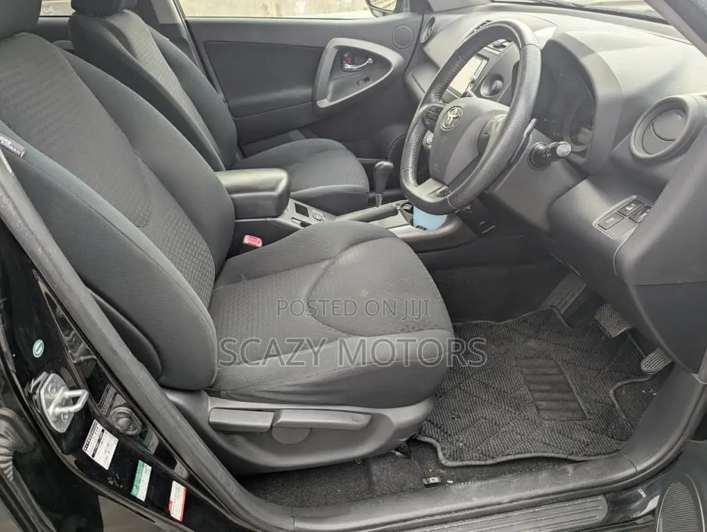 Toyota Vanguard 2011 Black