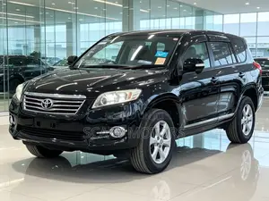 Toyota Vanguard 2011 Black