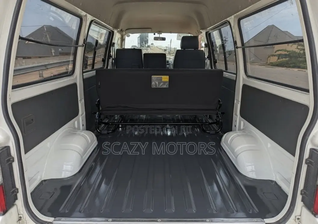 Nissan Vanette 2010 White