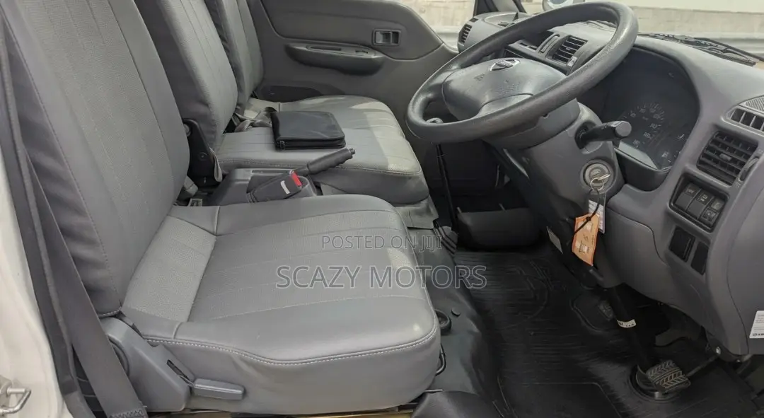 Nissan Vanette 2010 White