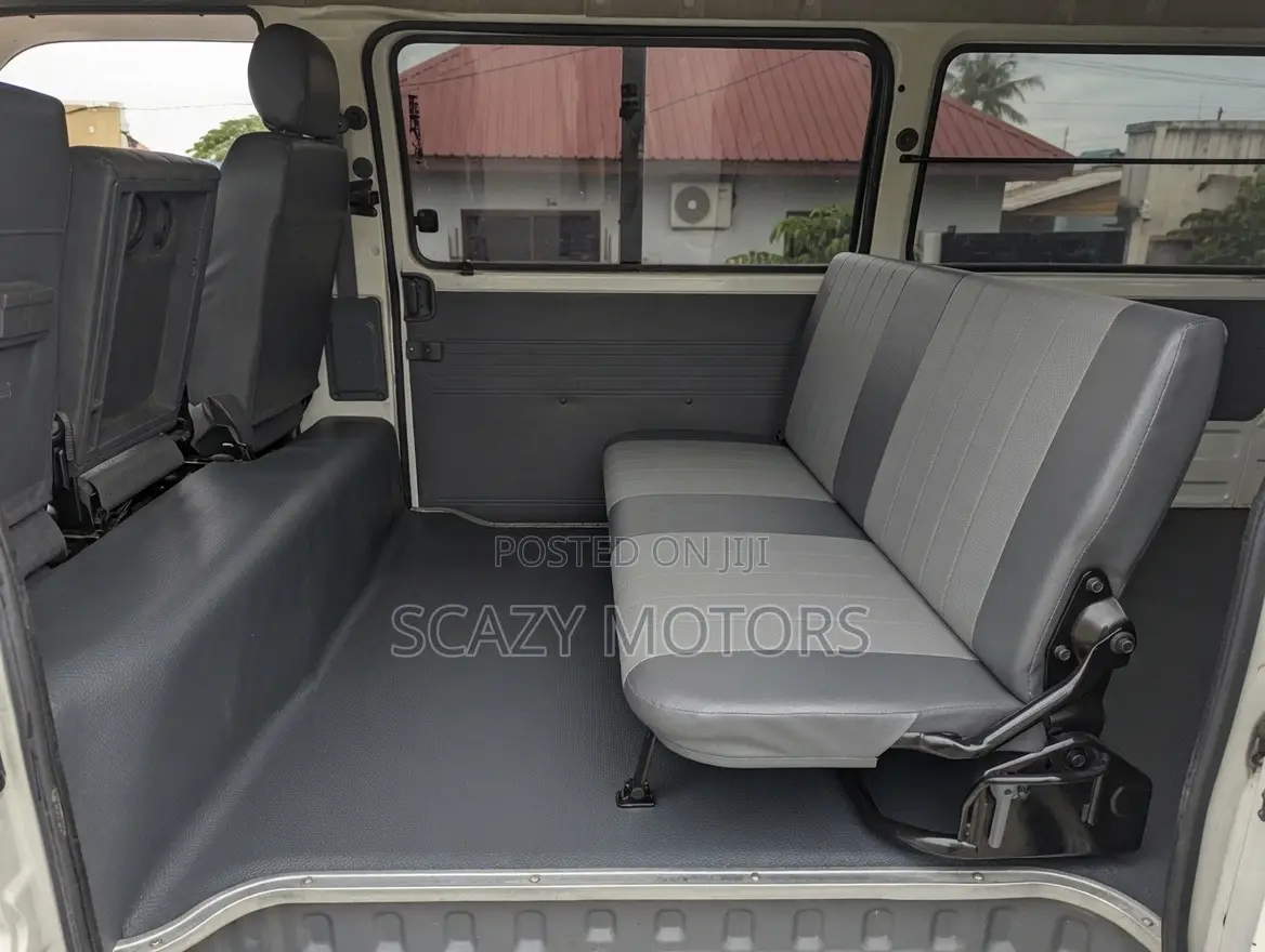 Nissan Vanette 2010 White