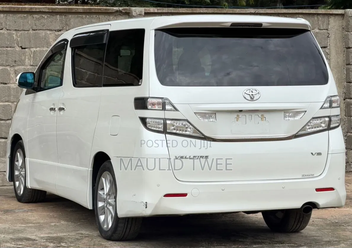 Toyota Alphard 2009 White