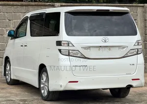 Toyota Alphard 2009 White