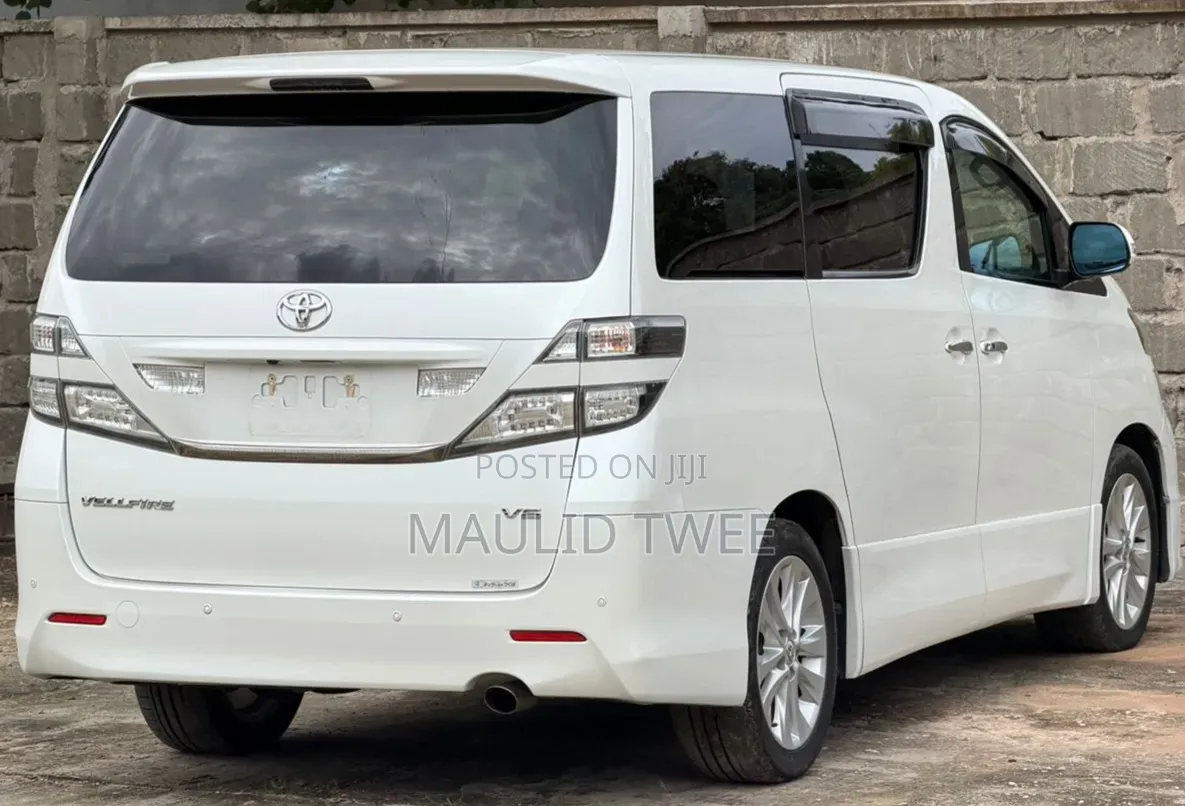 Toyota Alphard 2009 White