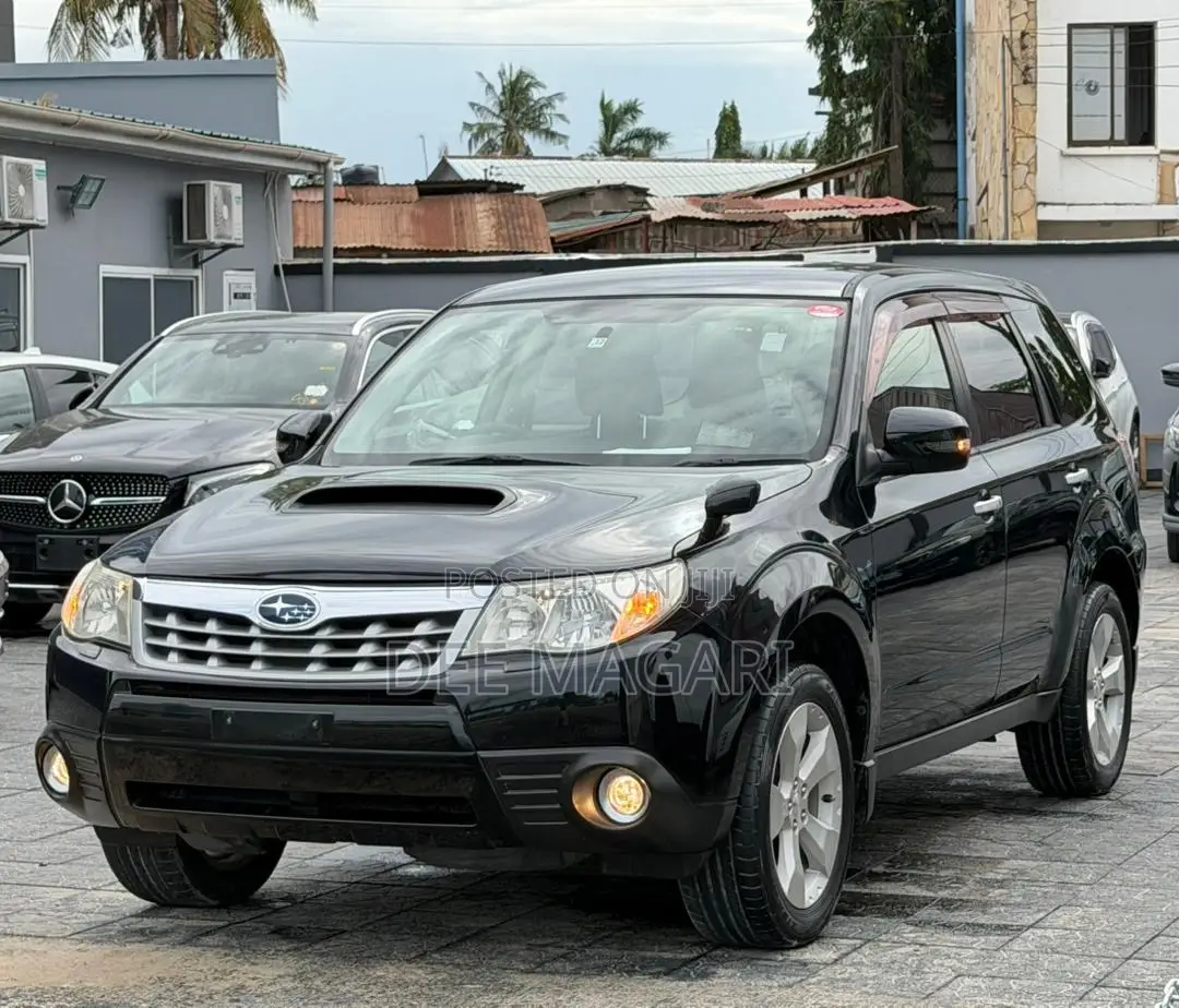 Subaru Forester 2011 Black